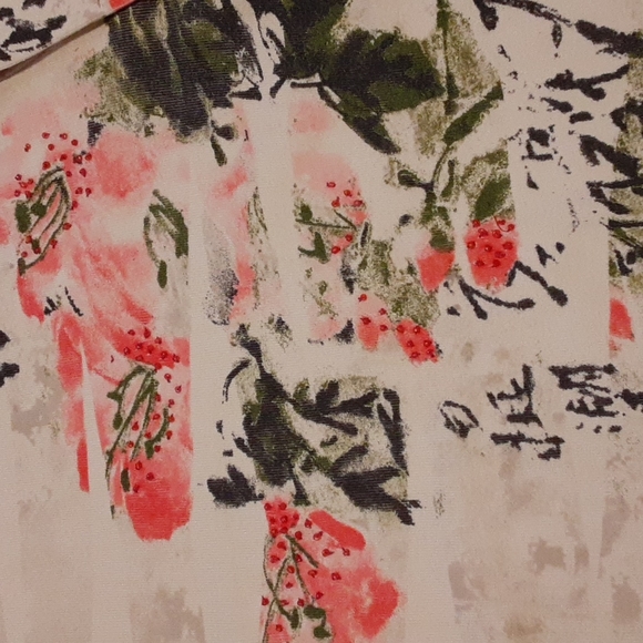 Chico's long sleeve tee with Asian style print - Picture 3 of 5